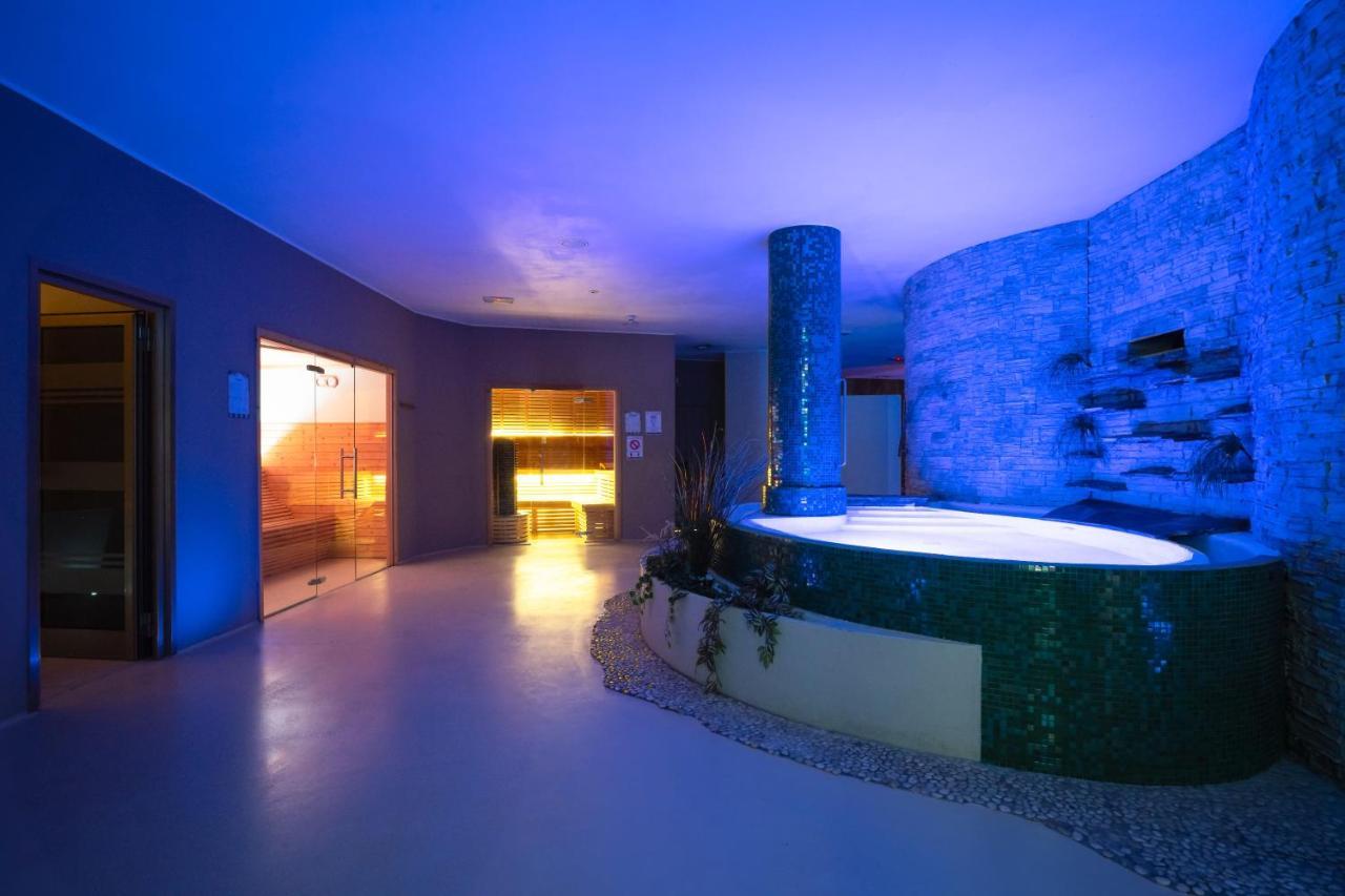 Mercure Olbia Esterno foto