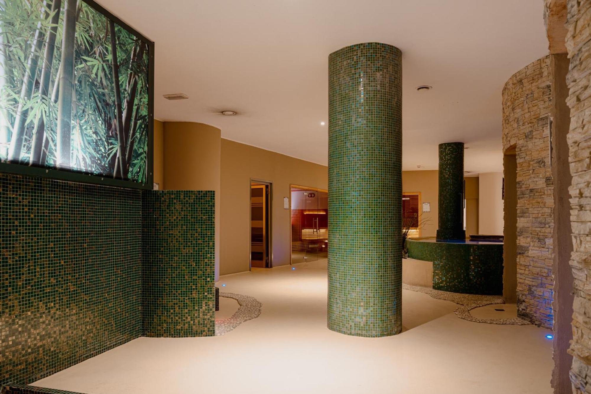 Mercure Olbia Esterno foto