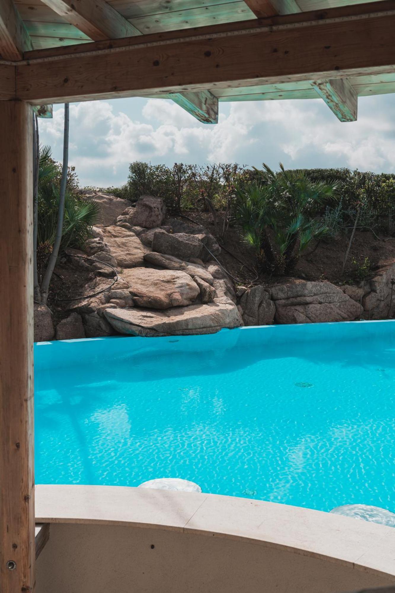 Mercure Olbia Esterno foto
