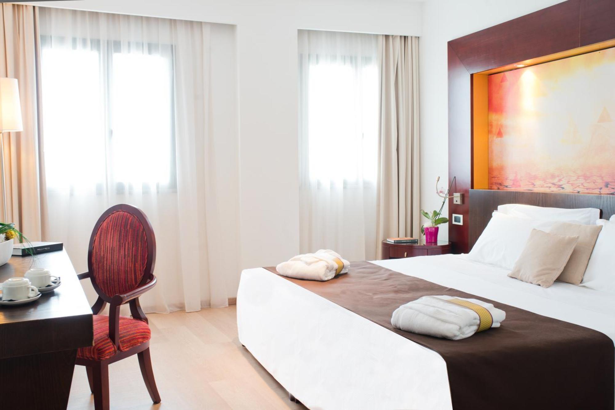 Mercure Olbia Esterno foto